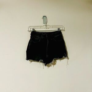 Hollister • Black Denim Shorts • 00R